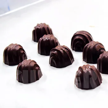 20 Дупки Класически Белгийски Поликарбонатная Шоколад Форма За Печене На Захарни Изделия Шоколадови Бонбони Бонбон Торта Форма За Шоколадови Сладкиши Инструмент Изображение 5